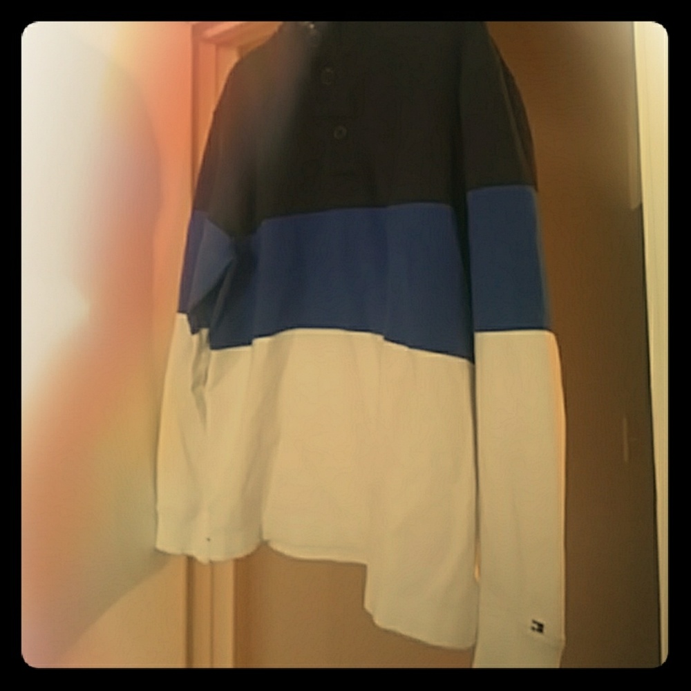 Tommy Hilfiger Button Up